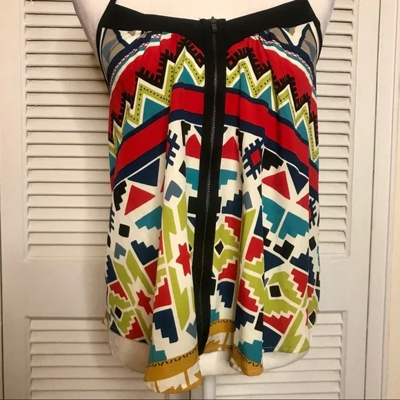 NWT Graphic Print Top by Monteau - Picture 2 of 4